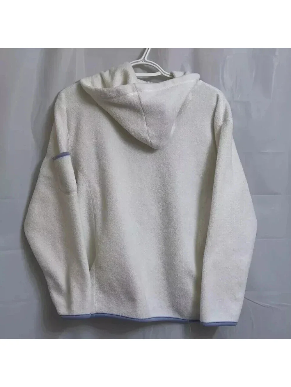 Looney Tunes Sylvester & Tweety "It Wasn't Me" Fleece Jacket Women's Small? - Picture 3 of 4